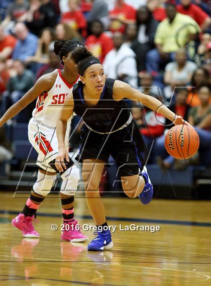 Thumbnail 1 in Plano West vs. South Grand Prairie photogallery.