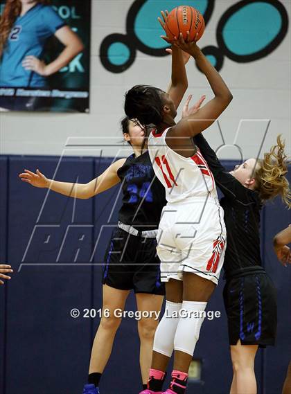 Thumbnail 3 in Plano West vs. South Grand Prairie photogallery.