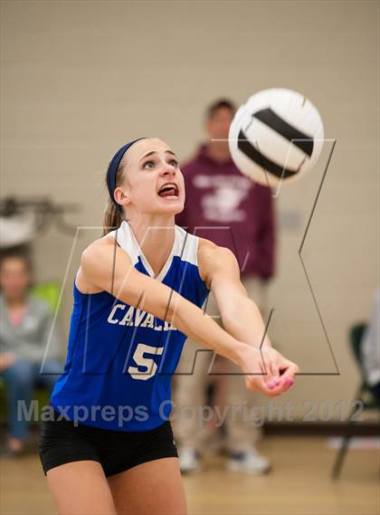 Thumbnail 3 in Minnechaug Regional vs Hollis-Brookline (Showcase of Champions Holyoke) photogallery.