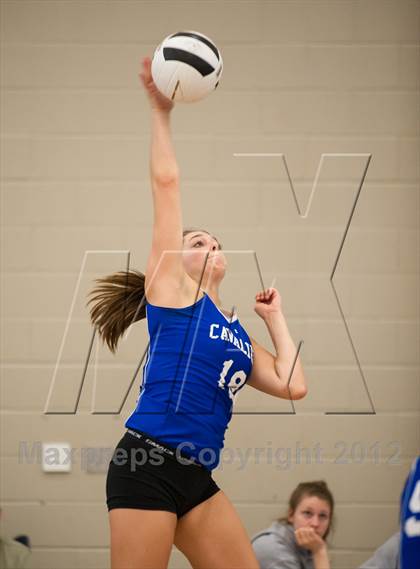 Thumbnail 1 in Minnechaug Regional vs Hollis-Brookline (Showcase of Champions Holyoke) photogallery.