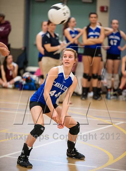 Thumbnail 1 in Minnechaug Regional vs Hollis-Brookline (Showcase of Champions Holyoke) photogallery.