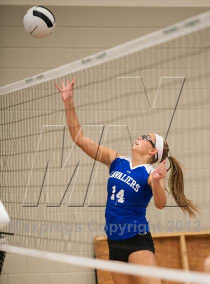 Thumbnail 1 in Minnechaug Regional vs Hollis-Brookline (Showcase of Champions Holyoke) photogallery.