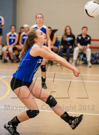 Thumbnail 2 in Minnechaug Regional vs Hollis-Brookline (Showcase of Champions Holyoke) photogallery.