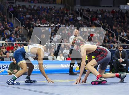 Thumbnail 3 in NYSPHSAA Finals (101 lbs - 124 lbs) photogallery.