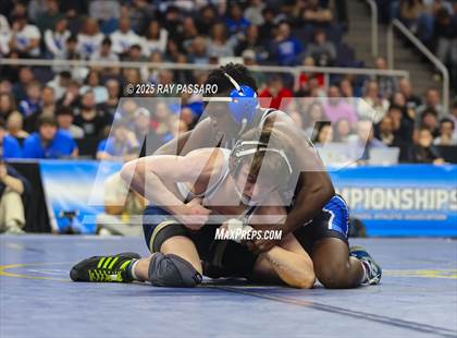 Thumbnail 3 in NYSPHSAA Finals (101 lbs - 124 lbs) photogallery.