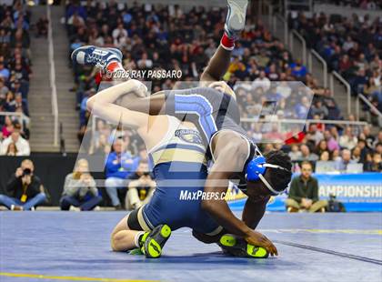 Thumbnail 2 in NYSPHSAA Finals (101 lbs - 124 lbs) photogallery.