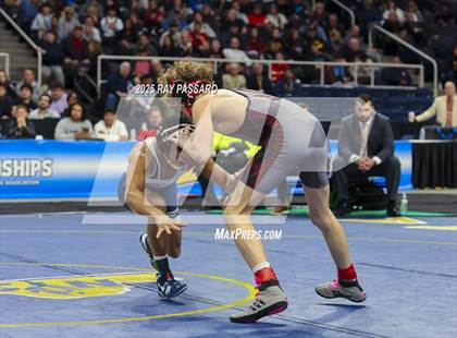 Thumbnail 3 in NYSPHSAA Finals (101 lbs - 124 lbs) photogallery.