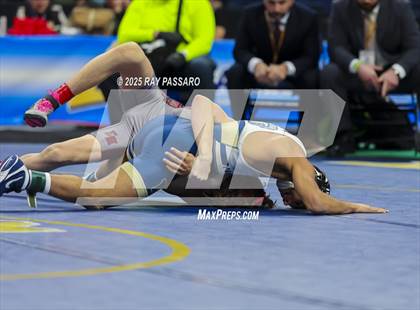 Thumbnail 3 in NYSPHSAA Finals (101 lbs - 124 lbs) photogallery.