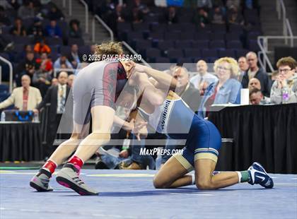 Thumbnail 3 in NYSPHSAA Finals (101 lbs - 124 lbs) photogallery.