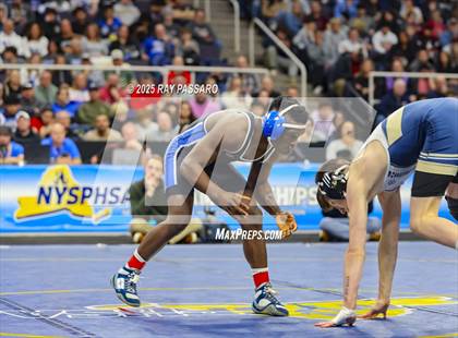 Thumbnail 2 in NYSPHSAA Finals (101 lbs - 124 lbs) photogallery.