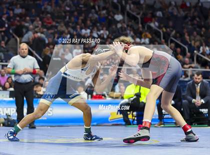 Thumbnail 2 in NYSPHSAA Finals (101 lbs - 124 lbs) photogallery.