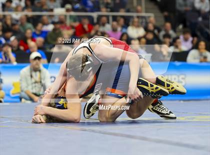 Thumbnail 3 in NYSPHSAA Finals (101 lbs - 124 lbs) photogallery.