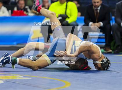 Thumbnail 2 in NYSPHSAA Finals (101 lbs - 124 lbs) photogallery.