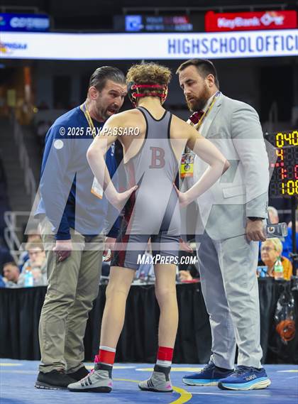 Thumbnail 1 in NYSPHSAA Finals (101 lbs - 124 lbs) photogallery.