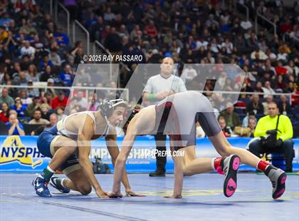 Thumbnail 2 in NYSPHSAA Finals (101 lbs - 124 lbs) photogallery.