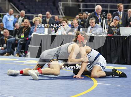 Thumbnail 3 in NYSPHSAA Finals (101 lbs - 124 lbs) photogallery.