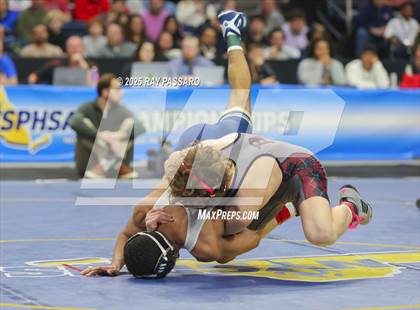 Thumbnail 1 in NYSPHSAA Finals (101 lbs - 124 lbs) photogallery.