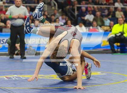 Thumbnail 3 in NYSPHSAA Finals (101 lbs - 124 lbs) photogallery.