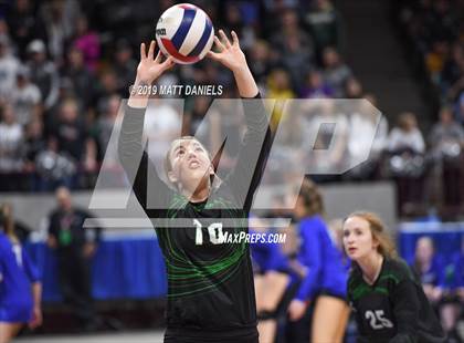 Thumbnail 3 in Fleming vs. Briggsdale (CHSAA 1A Championship) photogallery.