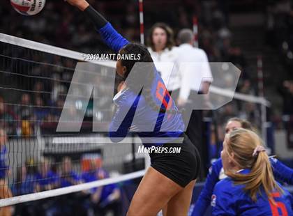 Thumbnail 2 in Fleming vs. Briggsdale (CHSAA 1A Championship) photogallery.