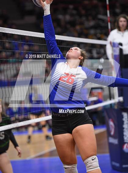 Thumbnail 3 in Fleming vs. Briggsdale (CHSAA 1A Championship) photogallery.