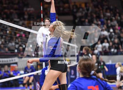 Thumbnail 2 in Fleming vs. Briggsdale (CHSAA 1A Championship) photogallery.