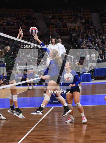 Thumbnail 3 in Fleming vs. Briggsdale (CHSAA 1A Championship) photogallery.