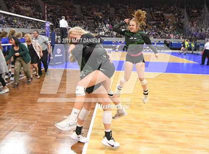 Thumbnail 2 in Fleming vs. Briggsdale (CHSAA 1A Championship) photogallery.