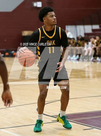 Thumbnail 3 in Pearland vs. Klein Oak (Maroon Classic) photogallery.