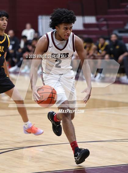 Thumbnail 1 in Pearland vs. Klein Oak (Maroon Classic) photogallery.