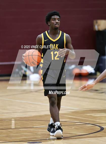 Thumbnail 3 in Pearland vs. Klein Oak (Maroon Classic) photogallery.