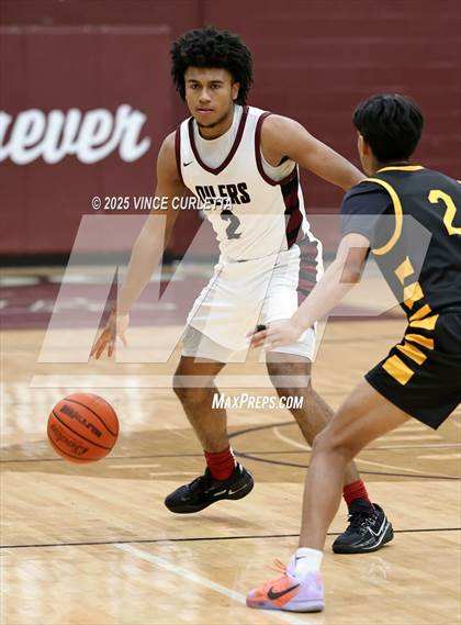Thumbnail 1 in Pearland vs. Klein Oak (Maroon Classic) photogallery.