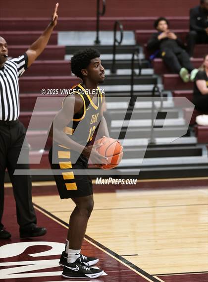 Thumbnail 3 in Pearland vs. Klein Oak (Maroon Classic) photogallery.