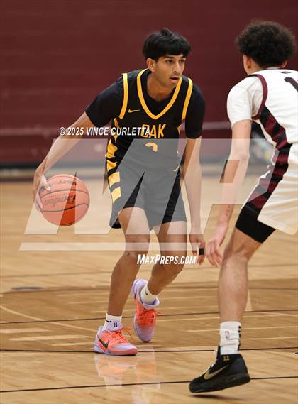 Thumbnail 1 in Pearland vs. Klein Oak (Maroon Classic) photogallery.