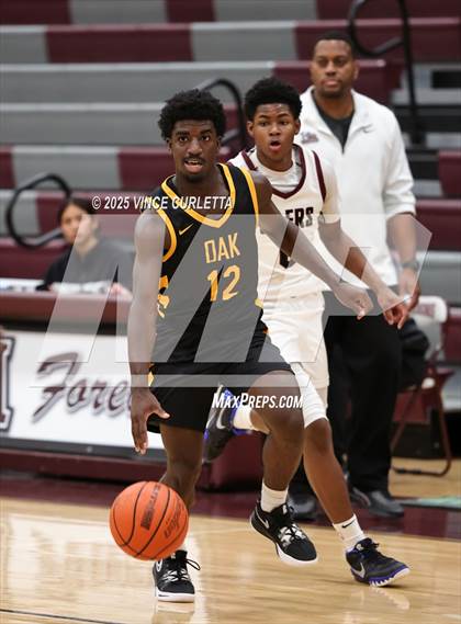Thumbnail 2 in Pearland vs. Klein Oak (Maroon Classic) photogallery.