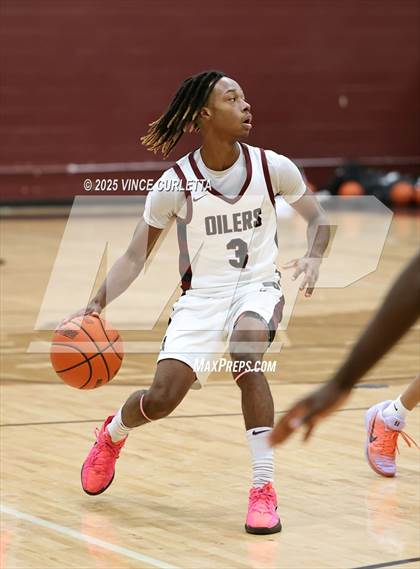 Thumbnail 1 in Pearland vs. Klein Oak (Maroon Classic) photogallery.