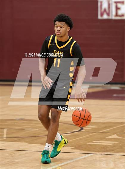 Thumbnail 1 in Pearland vs. Klein Oak (Maroon Classic) photogallery.