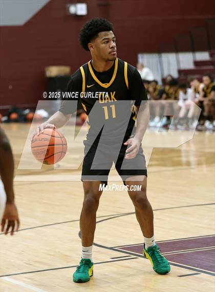 Thumbnail 2 in Pearland vs. Klein Oak (Maroon Classic) photogallery.