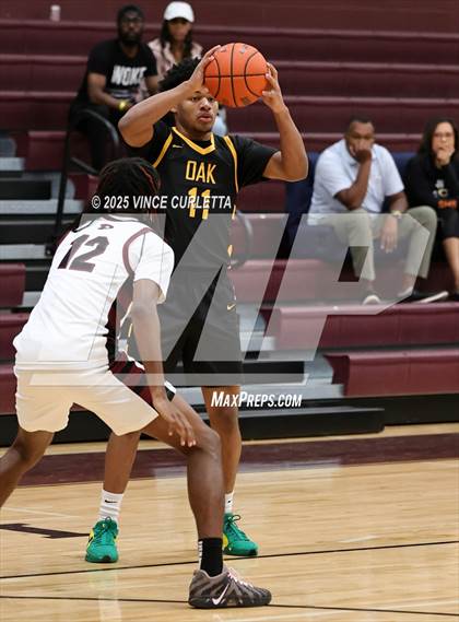 Thumbnail 1 in Pearland vs. Klein Oak (Maroon Classic) photogallery.