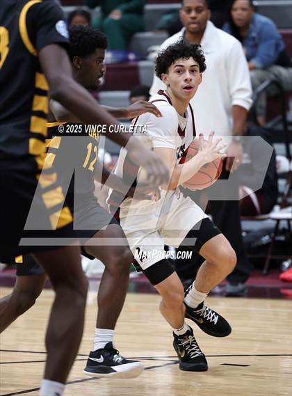 Thumbnail 1 in Pearland vs. Klein Oak (Maroon Classic) photogallery.