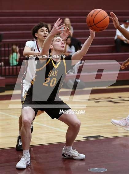 Thumbnail 1 in Pearland vs. Klein Oak (Maroon Classic) photogallery.