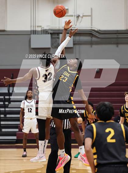 Thumbnail 1 in Pearland vs. Klein Oak (Maroon Classic) photogallery.