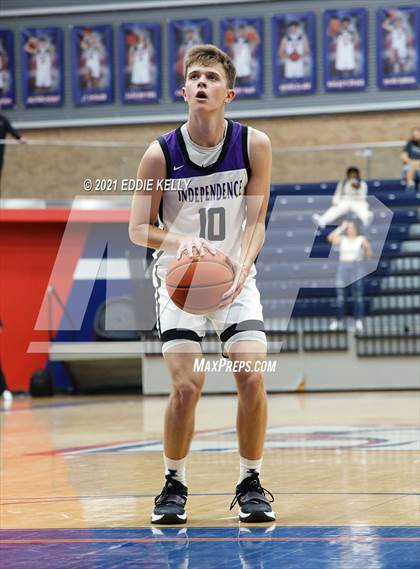 Thumbnail 2 in Little Elm vs. Independence (In-N-Out Tournament) photogallery.