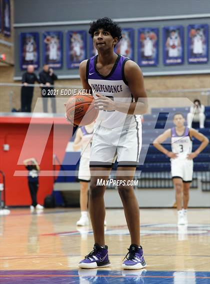 Thumbnail 3 in Little Elm vs. Independence (In-N-Out Tournament) photogallery.