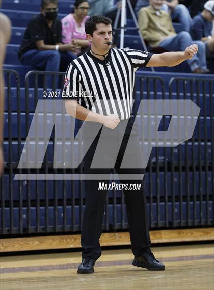 Thumbnail 3 in Little Elm vs. Independence (In-N-Out Tournament) photogallery.