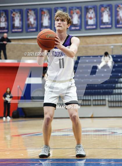 Thumbnail 3 in Little Elm vs. Independence (In-N-Out Tournament) photogallery.
