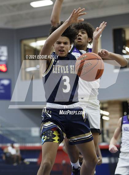 Thumbnail 2 in Little Elm vs. Independence (In-N-Out Tournament) photogallery.