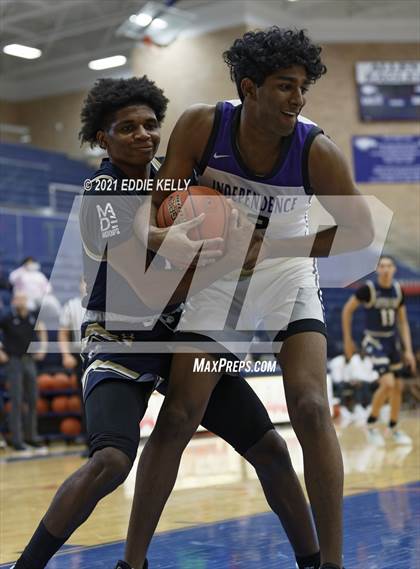 Thumbnail 2 in Little Elm vs. Independence (In-N-Out Tournament) photogallery.