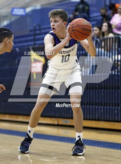Thumbnail 1 in Little Elm vs. Independence (In-N-Out Tournament) photogallery.