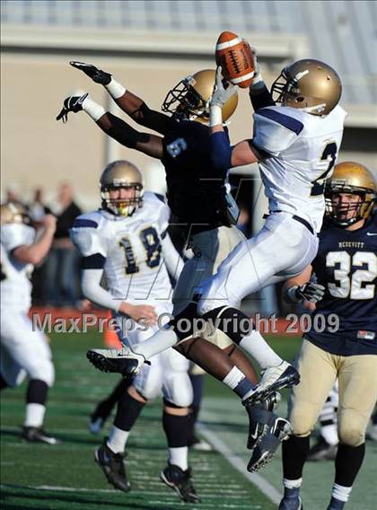 Thumbnail 3 in Penn Manor vs. Bishop McDevitt (PIAA Class AAAA Playoffs) photogallery.